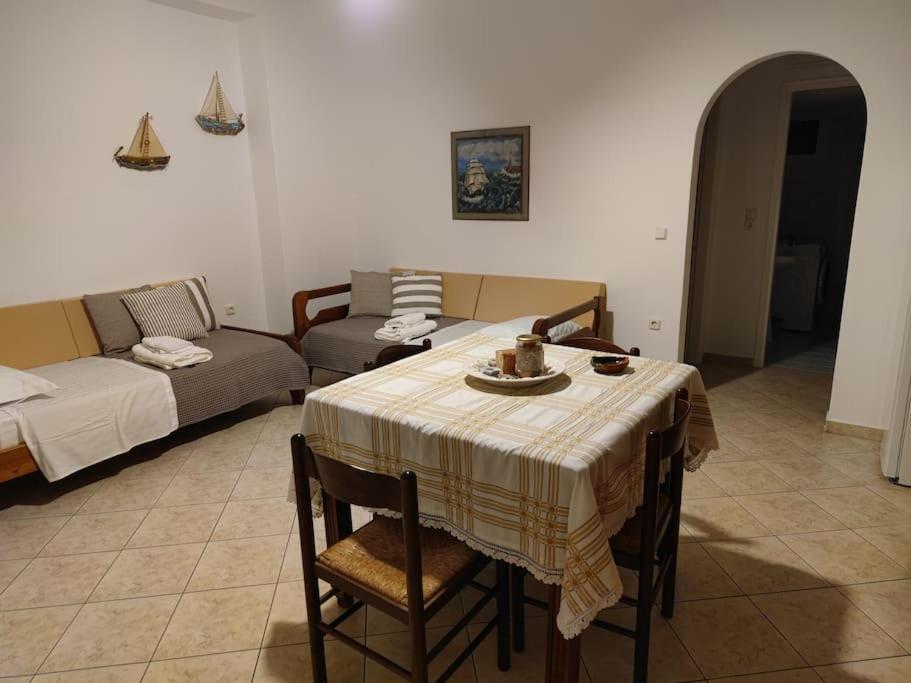 Nianiari House Apartment Kimolos Exterior photo